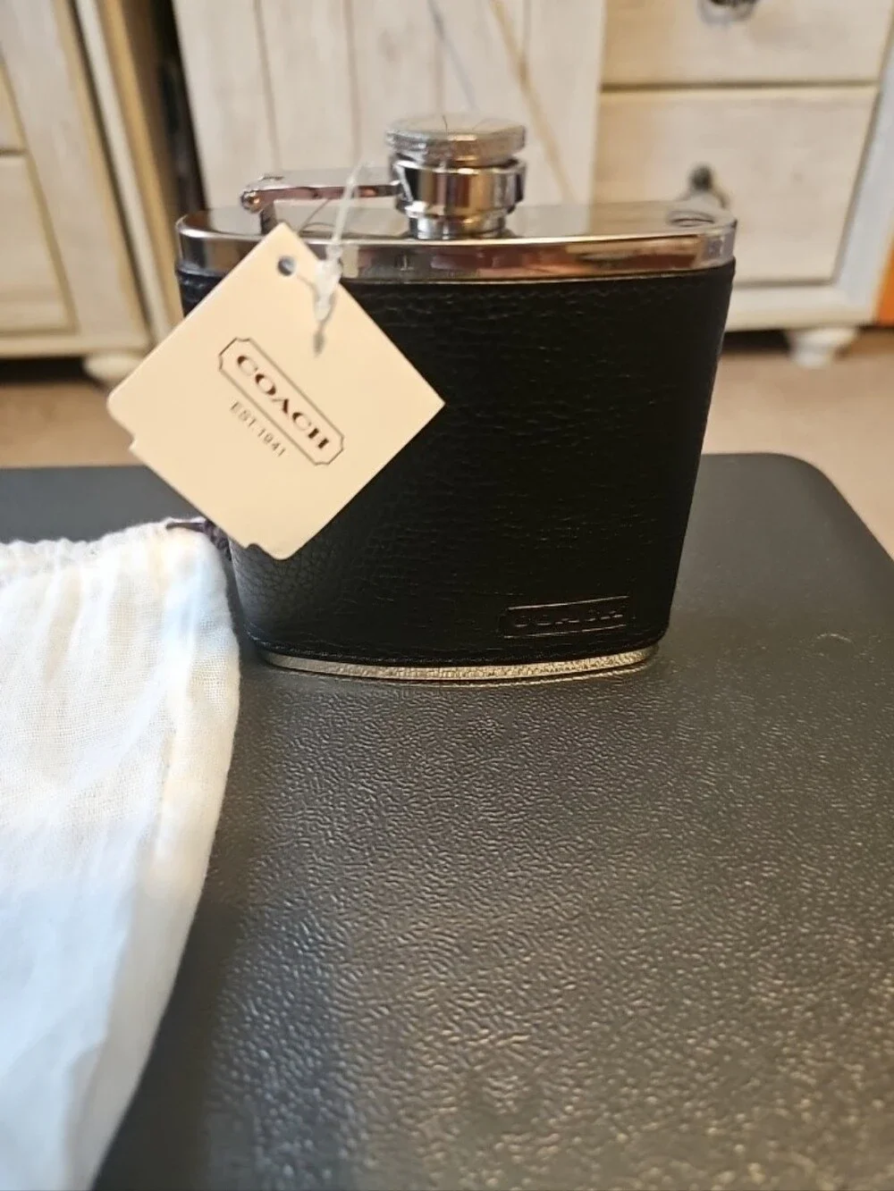 COACH BLACK PEBBLE Leather Flask 6 oz. Stainless Steel  Never Used W/ TIE BAG